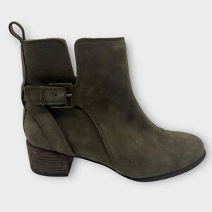 Vionic Sienna Womens Sz 7 Shoes Green Leather Waterproof Pull On‎ Ankle Bootie
